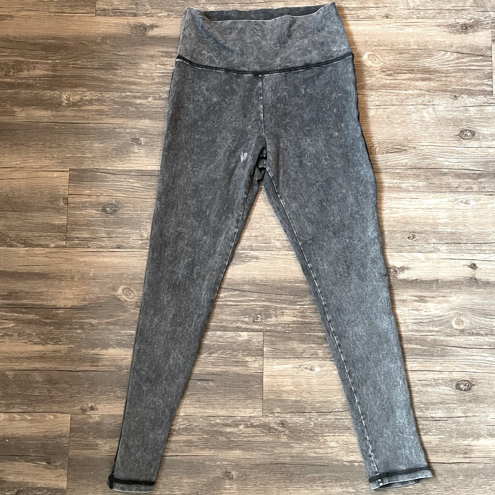 Aerie High-Rise Legging with Lace Detail - Acid Gray Wash